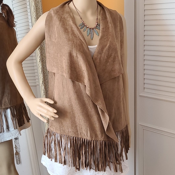 Great Ultra Suede Fringey Vest - Picture 1 of 9